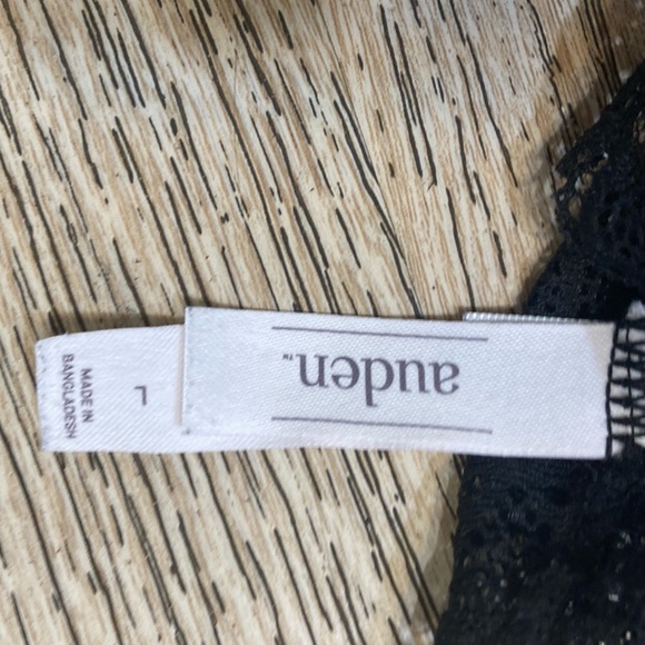 Size L Thong Lace - Picture 9 of 9